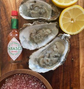oysters-tabasco-sauce-canapes
